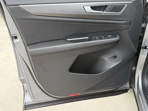 New 2026 Volkswagen Atlas Cross Sport SE image 10