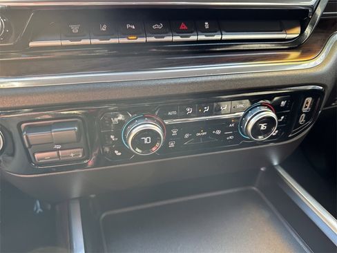 Used 2024 GMC Sierra 2500 SLT w/ SLT Premium Package image 13