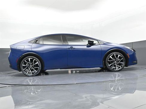 Used 2024 Toyota Prius Prime Premium w/ Advanced Technology Package FWD image 37