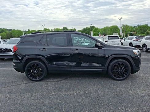 Used 2020 GMC Terrain SLE w/ Driver Convenience Package FWD image 9