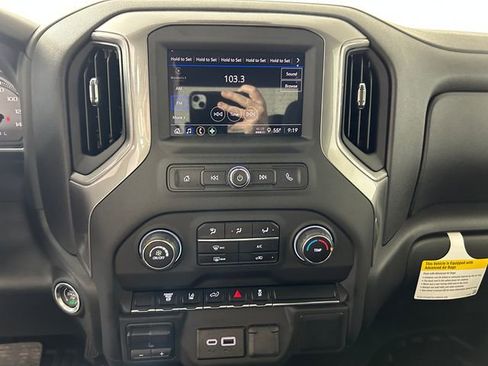 Used 2025 Chevrolet Silverado 2500 W/T image 22