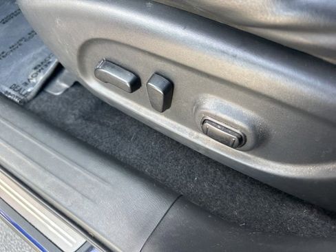 Used 2020 Nissan Pathfinder SL w/ Cargo Package image 11