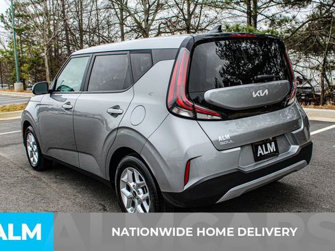 Used 2024 Kia Soul LX w/ Option Group 015 image 5