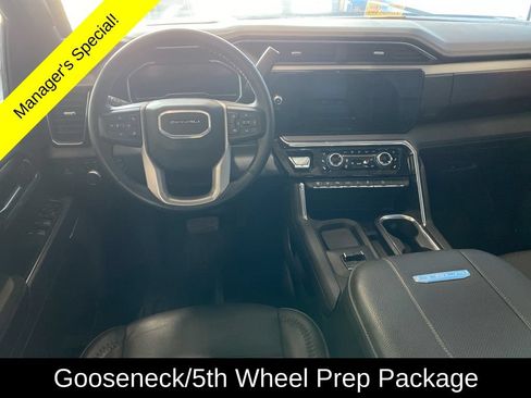 Used 2024 GMC Sierra 3500 Denali w/ Denali Reserve Package AWD/4WD image 5
