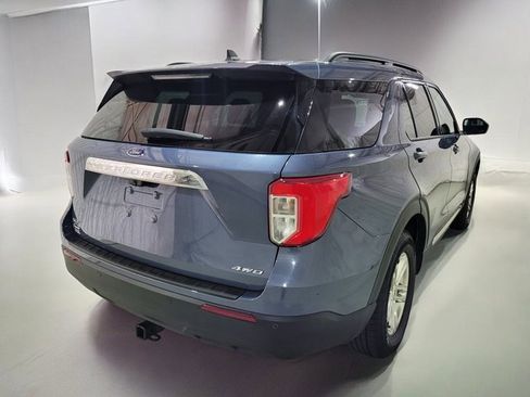 Used 2021 Ford Explorer XLT image 23