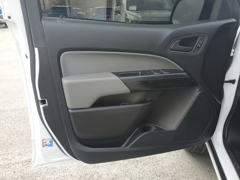 Used 2022 Chevrolet Colorado W/T w/ WT Convenience Package image 19