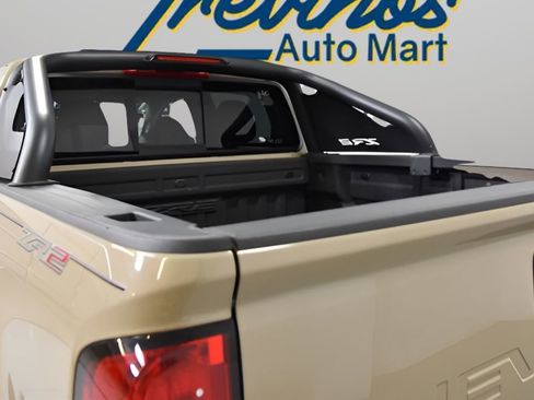 Used 2021 Chevrolet Colorado ZR2 w/ ZR2 Dusk Special Edition image 36