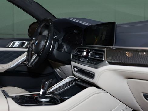 Used 2022 BMW X6 M w/ Executive Package image 18