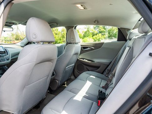Used 2025 Chevrolet Malibu LT image 17