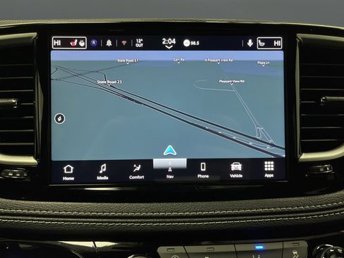 New 2026 Chrysler Pacifica Select AWD/4WD image 9