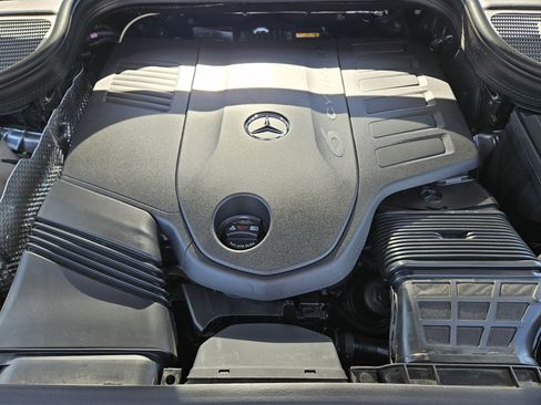 Certified 2025 Mercedes-Benz GLE 450 4MATIC image 31
