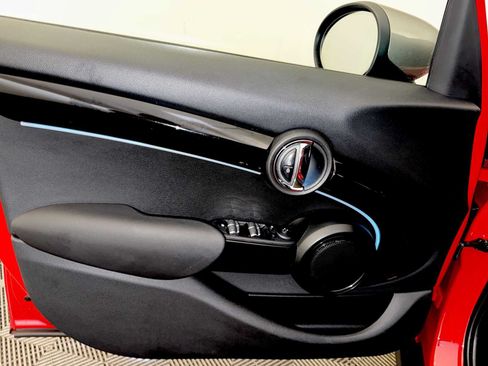 Used 2023 MINI Cooper S FWD image 11