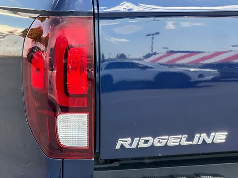 Used 2017 Honda Ridgeline RTL-E image 32