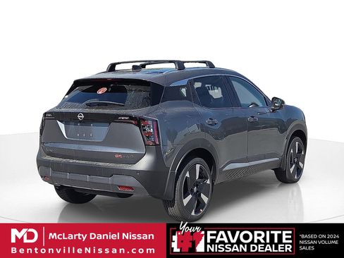 New 2026 Nissan Kicks SR w/ SR Premium Package AWD/4WD image 5