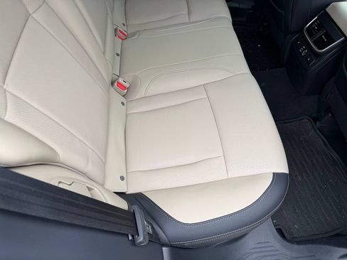 Used 2025 Subaru Outback Limited AWD/4WD image 20