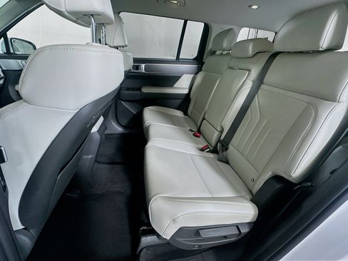 Used 2025 Hyundai Santa Fe SEL image 26