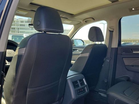 Used 2023 Volkswagen Atlas SEL Premium AWD/4WD image 17