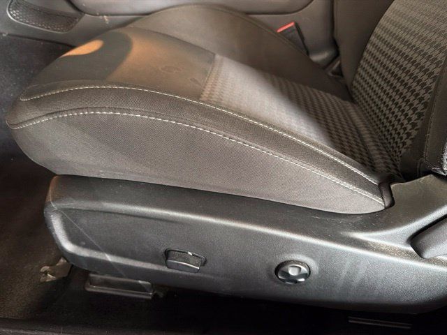 Used 2020 Dodge Challenger R/T RWD image 14