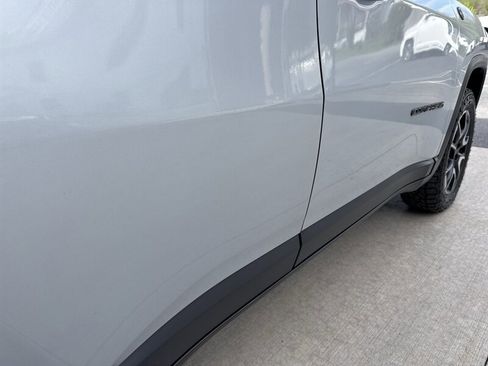 Used 2025 Jeep Compass Trailhawk AWD/4WD image 20