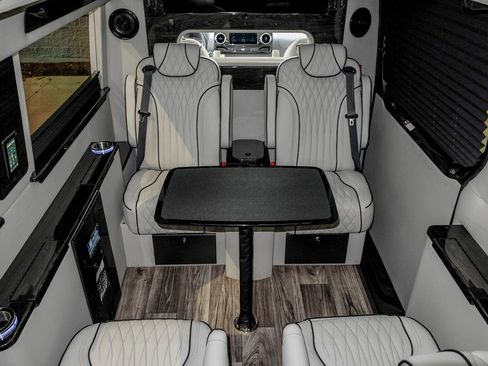 New 2024 Mercedes-Benz Sprinter 3500 image 42