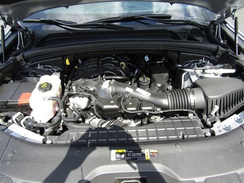 Used 2024 Jeep Grand Cherokee Limited image 45