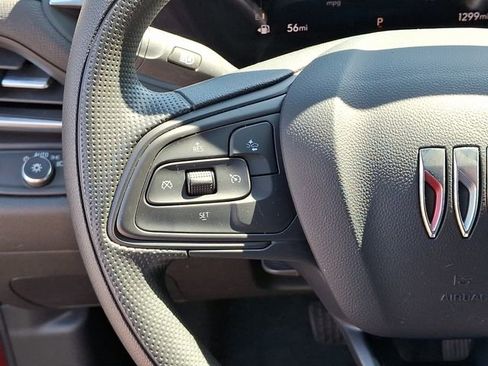 Used 2024 Buick Envista Preferred image 23