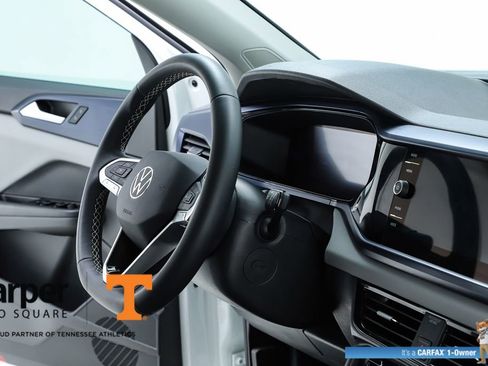 Used 2023 Volkswagen Taos SE w/ Black Wheel Package FWD image 34