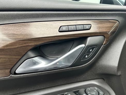 Used 2018 GMC Terrain Denali image 17