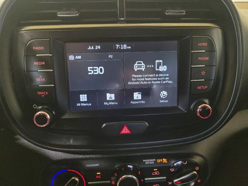 Used 2020 Kia Soul LX FWD image 25