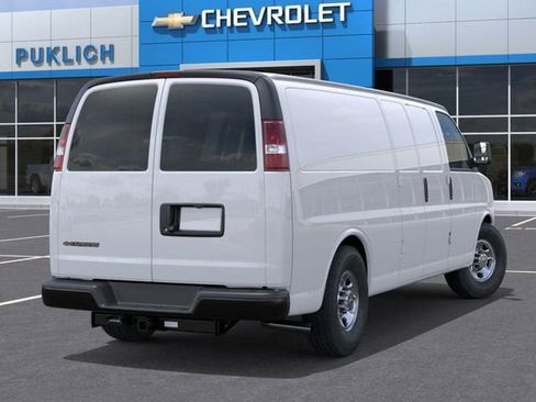 New 2026 Chevrolet Express 3500 Extended image 4