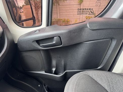 Used 2016 RAM ProMaster 3500 w/ Premium Appearance Group FWD image 11