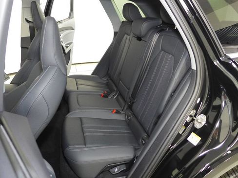 Used 2025 Audi Q5 Premium Plus w/ Premium Plus AWD/4WD image 21