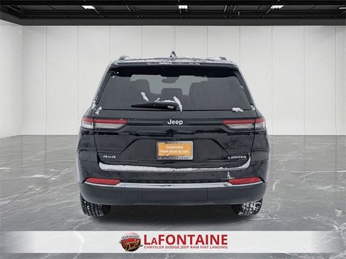 Certified 2024 Jeep Grand Cherokee Limited image 4