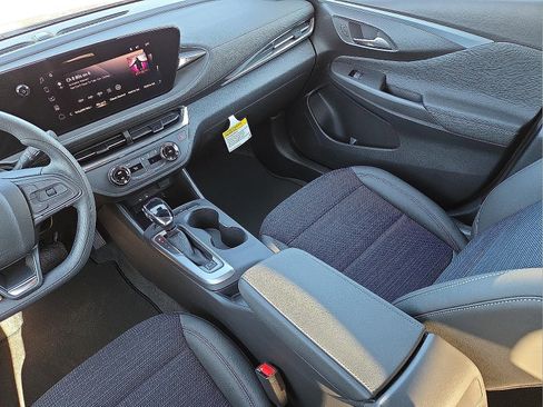 New 2026 Buick Envista Preferred image 12