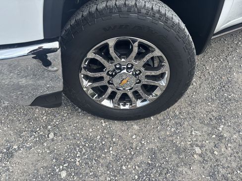 New 2026 Chevrolet Silverado 2500 LTZ w/ LTZ Plus Package AWD/4WD image 13