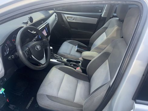 Used 2017 Toyota Corolla L image 4