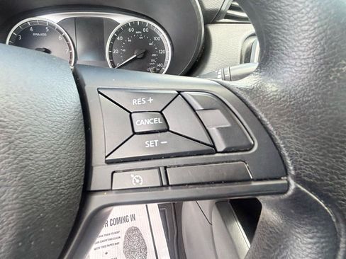 Used 2023 Nissan Versa S FWD image 40