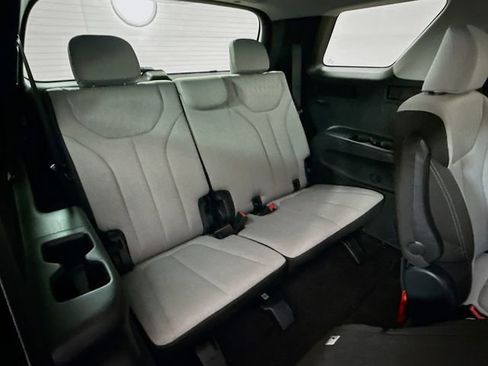 Used 2020 Hyundai Palisade SEL w/ Winter Weather Package image 27