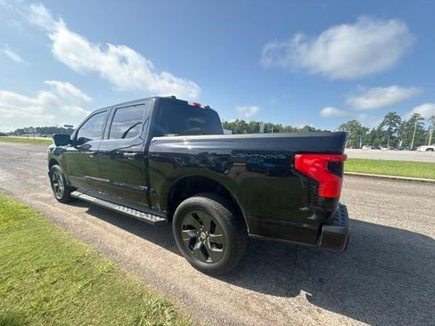 Used 2025 Ford F150 Lightning XLT AWD/4WD image 8