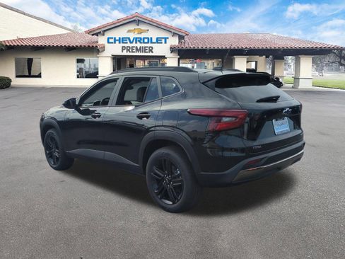 New 2026 Chevrolet Trax ACTIV w/ Sunroof Package FWD image 6