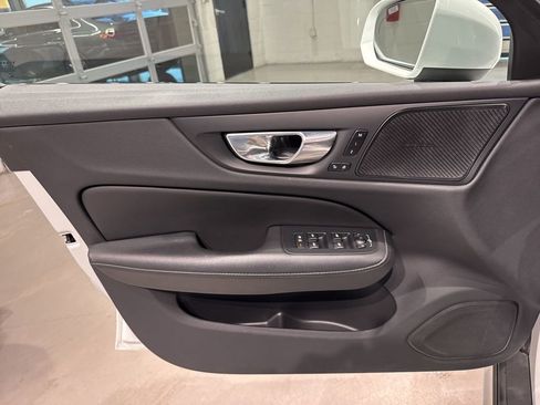 Used 2023 Volvo V60 B5 Cross Country Ultimate w/ Climate Package image 14
