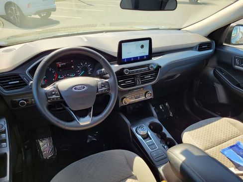 Certified 2022 Ford Escape SE w/ Cold Weather Package AWD/4WD image 21