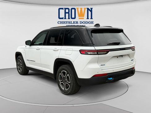 Used 2024 Jeep Grand Cherokee Trailhawk AWD/4WD image 5
