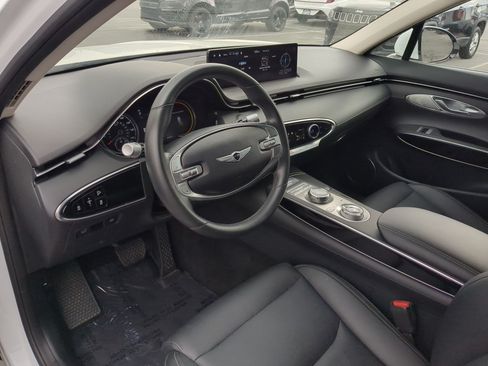 Used 2025 Genesis GV70 2.5T AWD/4WD image 17