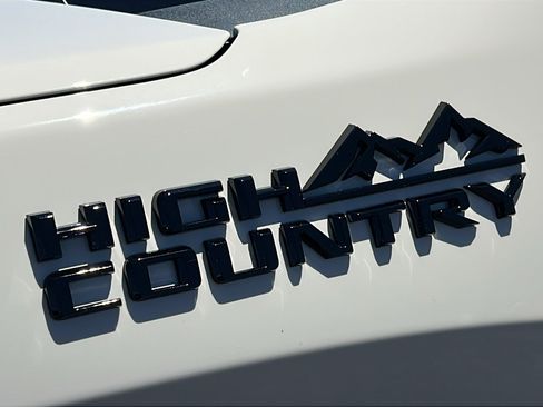 New 2026 Chevrolet Silverado 1500 High Country AWD/4WD image 13