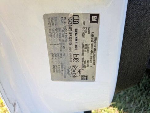 Used 2014 GMC Yukon SLE image 38