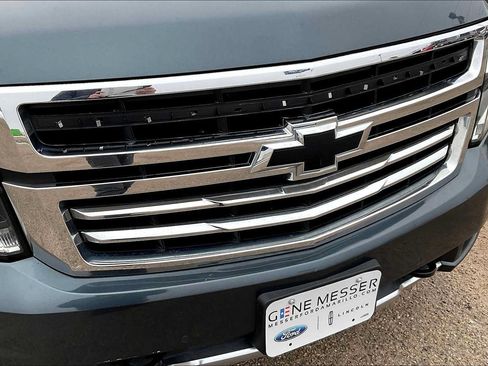 Used 2019 Chevrolet Tahoe LT w/ Luxury Package AWD/4WD image 30