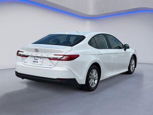 Used 2025 Toyota Camry LE FWD image 6