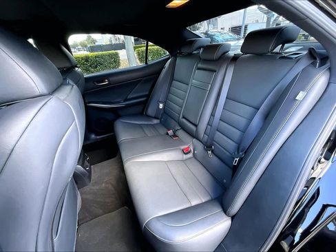 Used 2020 Lexus IS 300 F Sport image 21