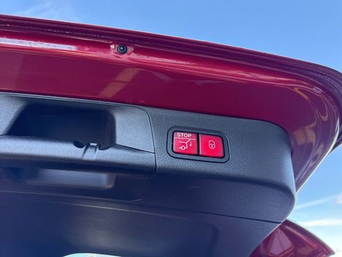 Used 2023 Mercedes-Benz EQB 250+ w/ Exclusive Package image 9